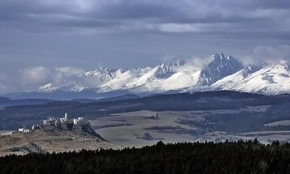 Penzion Plesnivec Poprad Exteriör bild